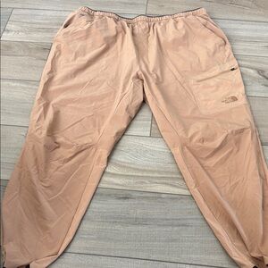 The North Face Men’s Jogger Cargo Pants in tan/khaki